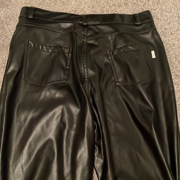 Scrunchie pants - Picture 5 of 6